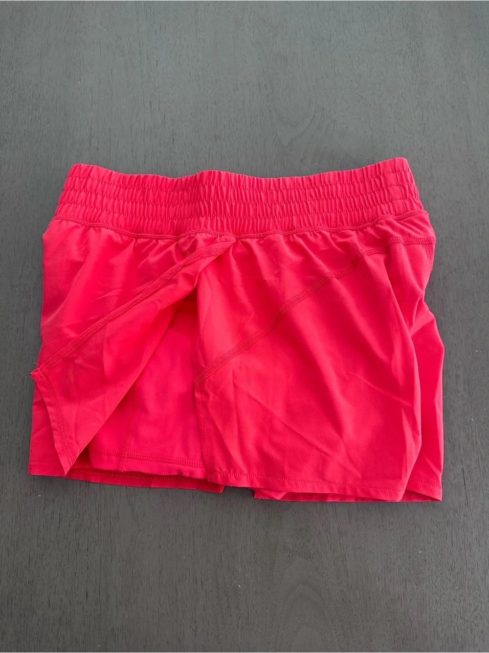90 DEGREE by REFLEX Lightstreme Love and Flutter Running Shorts Red Size Medium